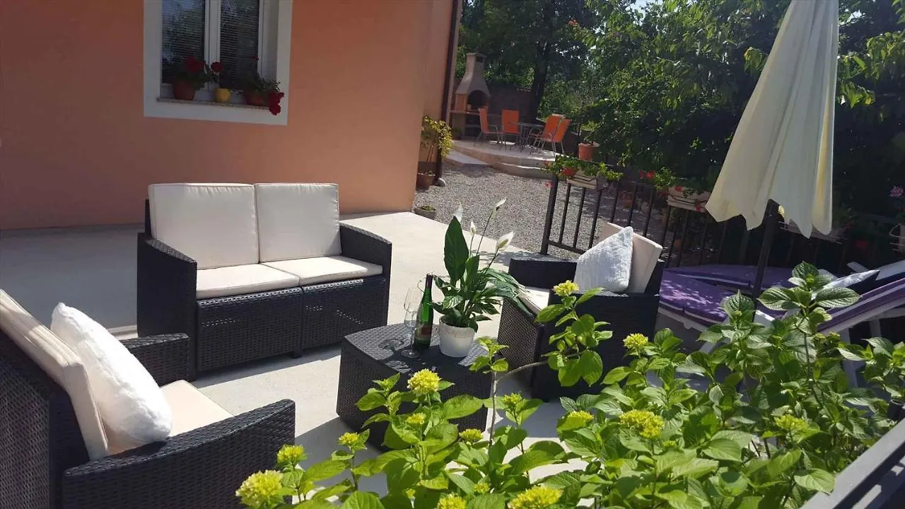 Apartment In Matulji 17036